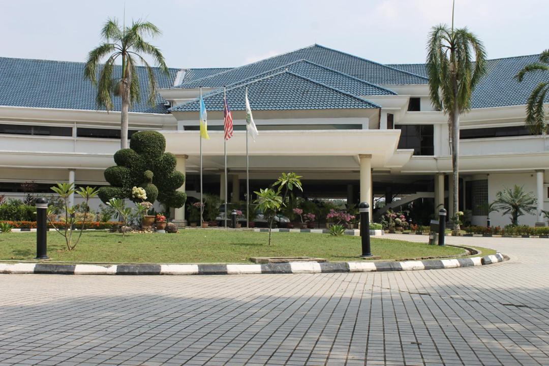 Homestay Aalaiya Bertam Kepala Batas - Fully Aircond Экстерьер фото